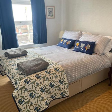 Spacious 4-Bed Beach Retreat For Families Steps From The Shore In Pevensey Bay 外观 照片