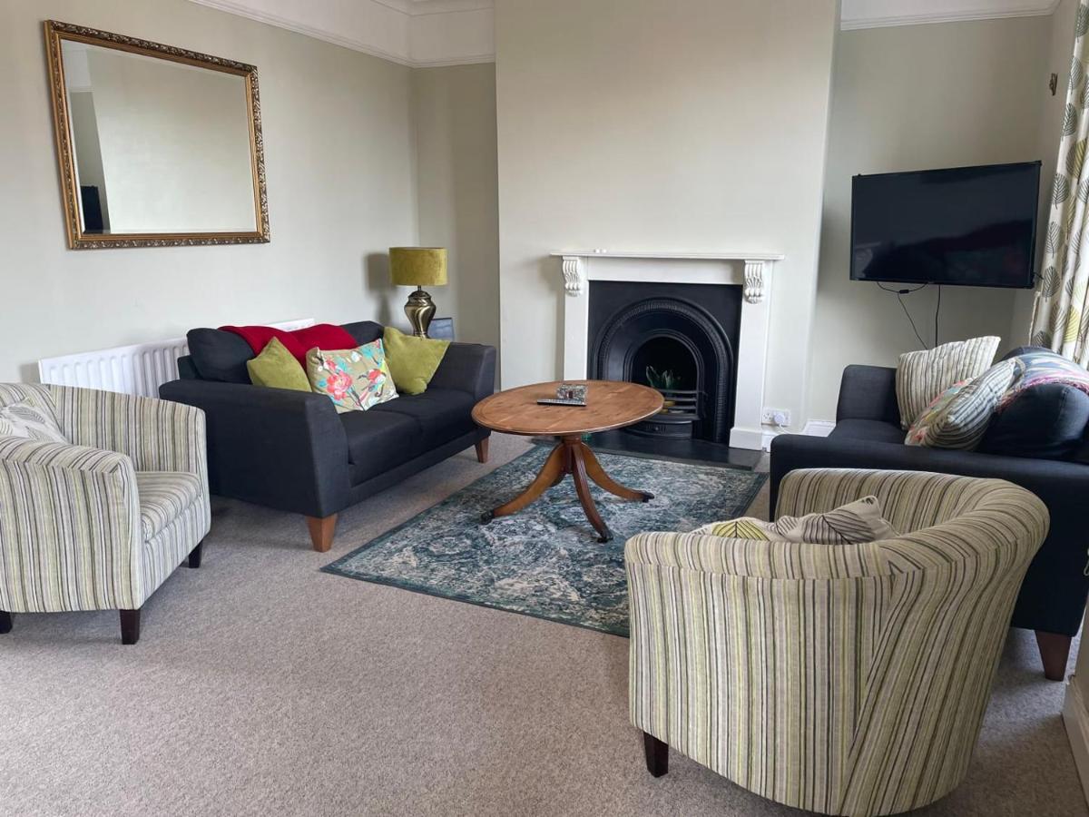 Spacious 4-Bed Beach Retreat For Families Steps From The Shore In Pevensey Bay 外观 照片
